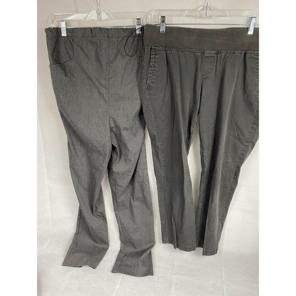 CUTE Maternity Pants lot of 2 Capris,Work Pants. S